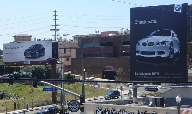 Click image for larger version

Name:	BMW_V_Audi_Sign_War.jpg
Views:	723
Size:	161.2 KB
ID:	5395